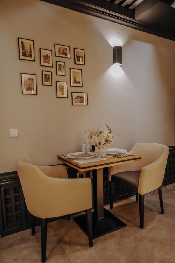 Pensiune Restaurant Capra Neagra Moisei Exteriér fotografie