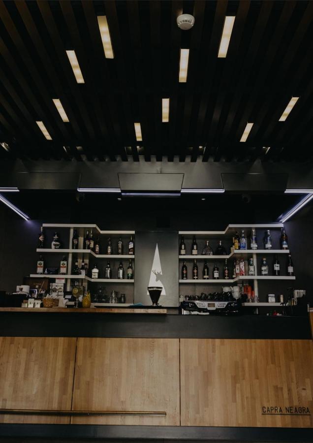 Pensiune Restaurant Capra Neagra Moisei Exteriér fotografie